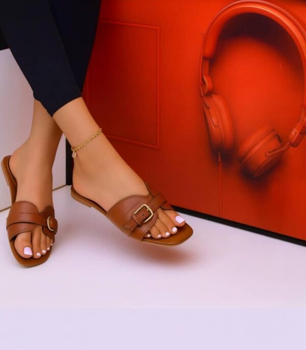 BUCKLE BELTED SLIDE SANDALS