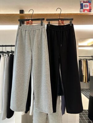 WhatsApp Image 2025-10-17 at 08.33.50_03da0cc8 CP STUDIO WIDE-LEG FLEECE SWEATPANTS