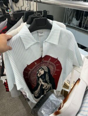 WhatsApp Image 2025-10-17 at 08.33.56_1e1b0d52 MORROW CROPPED GRAPHIC PRINT SHIRT