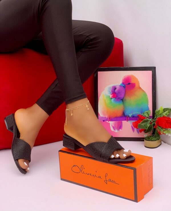 OLIVERIA LAN LOW-RISE HEELED SANDALS