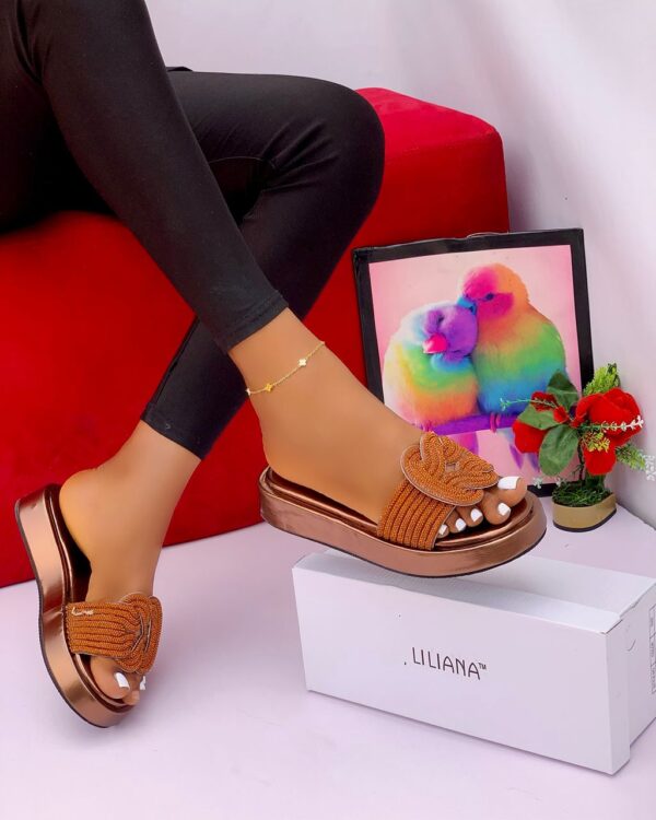 BRAIDED LOW-RISE FLAT SLIDES