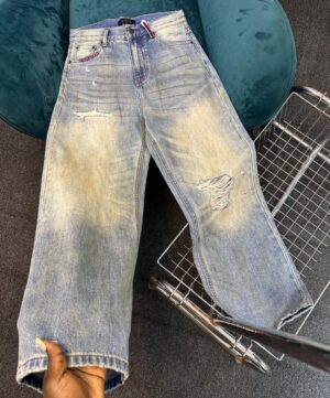 WhatsApp Image 2025-10-21 at 19.23.50_64a32ecd MID-BLUE WASH LOOSE-FIT DENIM JEANS