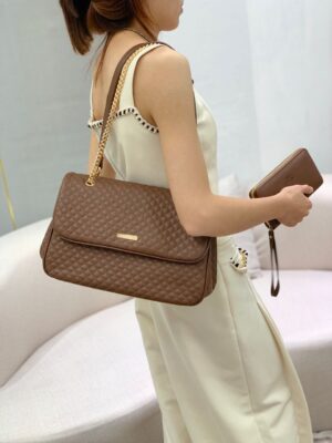 QUILTED SHOULDER BAGS AND WALLET