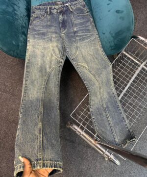 P001 LOW-RISE STRAIGHT-LEG JEANS