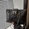 QUILTED ZIPPER SHOULDER BAG