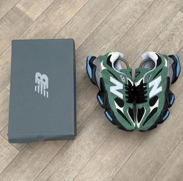 NEW BALANCE FOREST GREEN 9060 TEAM SNEAKER