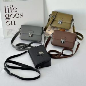 LEATHER CROSSBODY BAGS