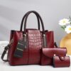 QUEEN 3-IN-1 SHOULDER HANDBAG