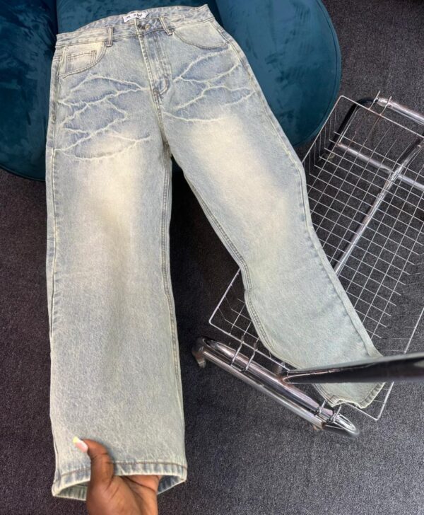 LIGHT BLUE VINTAGE WASH BAGGY DENIM JEANS