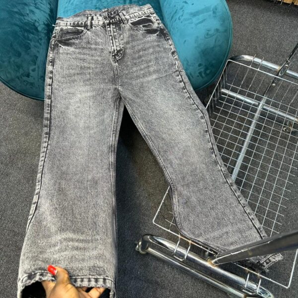 HIGH WAISTED WIDE-LEG RELAXED FIT DENIM JEANS