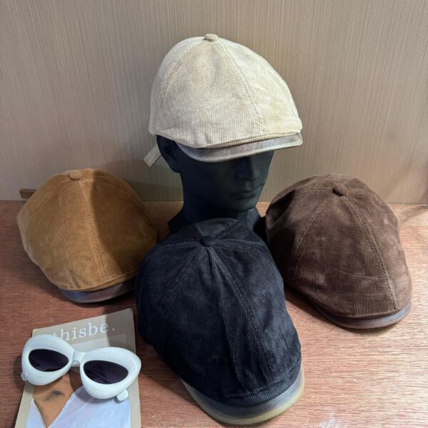 PLAIN VINTAGE KANGOL CAPS