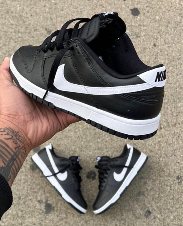 NIKE SB DUNK LOW ‘REVERSE PANDA’