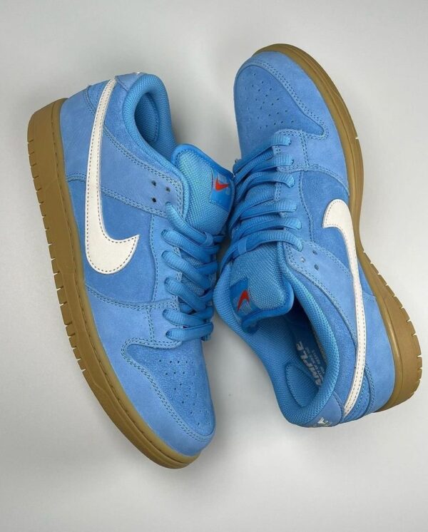 NIKE SB ‘ORANGE LABEL UNIVERSITY BLUE’